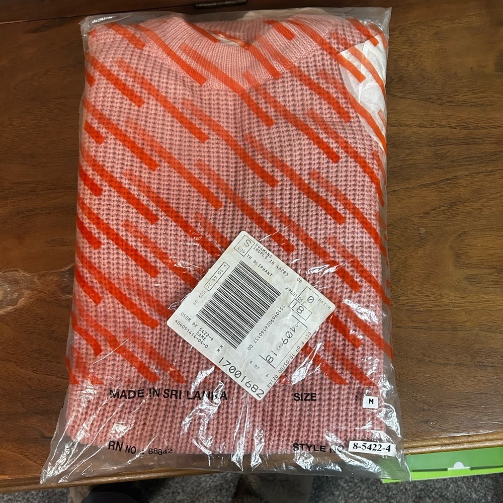 NEW Roaman's waffle Knit Sweater, Size M - Picture 7 of 7